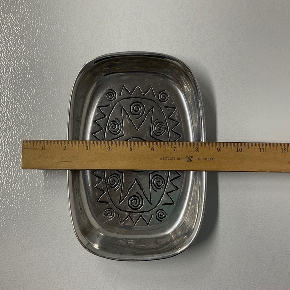 Small Wilton Armetale silver metal dish - Picture 5 of 7